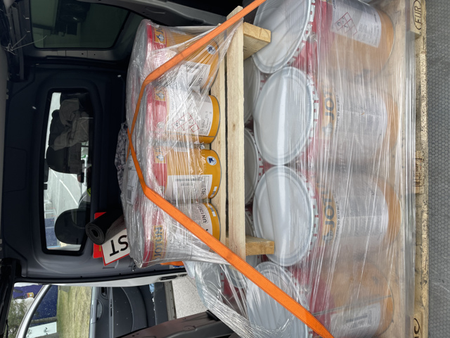 #Raskt-Levert med #ekspressfrakt av maling fra Jotun - #RasktLevert #Budbil #Varebil #VIP_ekspress #RasktLevertExpress #Ekspress #Ekspressbil #ExpressFrakt 