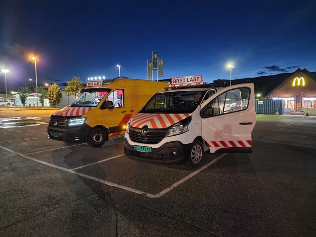 #Følgebiler fra #RasktLevert tar her en døgnhvil før oppstart tidlig i morgen tidlig! - #RasktLevert er sertifisert #Miljøfyrtårn og #FairTransport