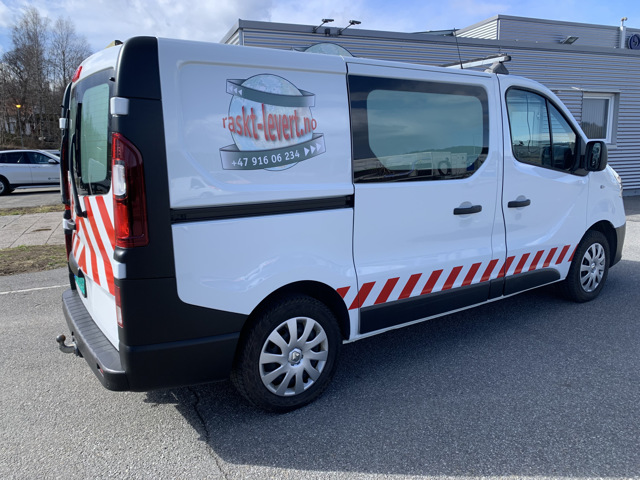 Ny følgebil og ekspressbil i Raskt-Levert AS - Gratulerer med ny bil Petter :-) Den ble veldig fin!