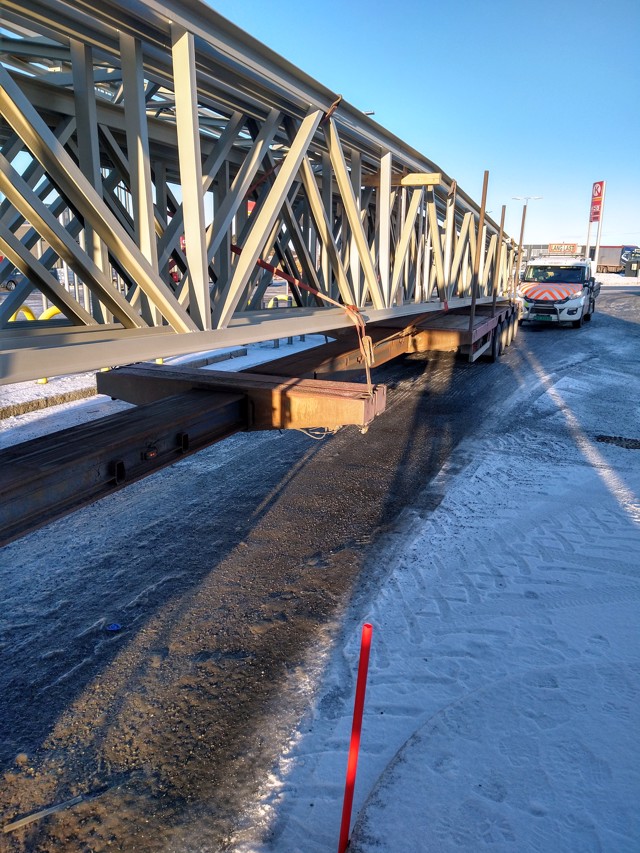 Raskt-Levert følgebil med lang last fra Svinesund til Rogaland - #rasktlevert #følgebil med #ledsager en lang last fra #svinesund til #rogaland!